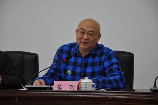 说明: H:\20190308党委学习会及第二届省级文明校园创建工作部署会\1.JPG